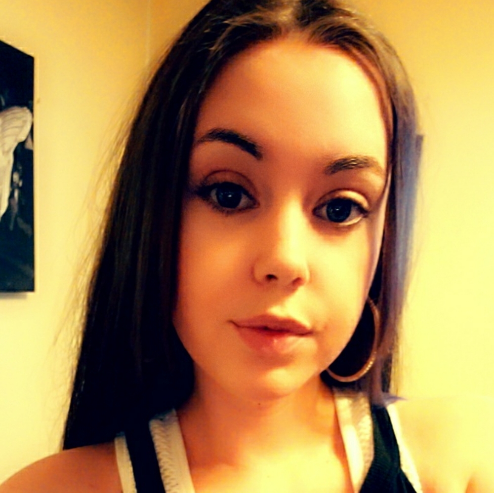 Meet your Posher, Brooke